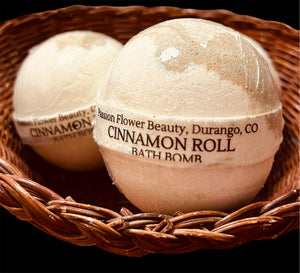 Cinnamon Roll Bath Bomb